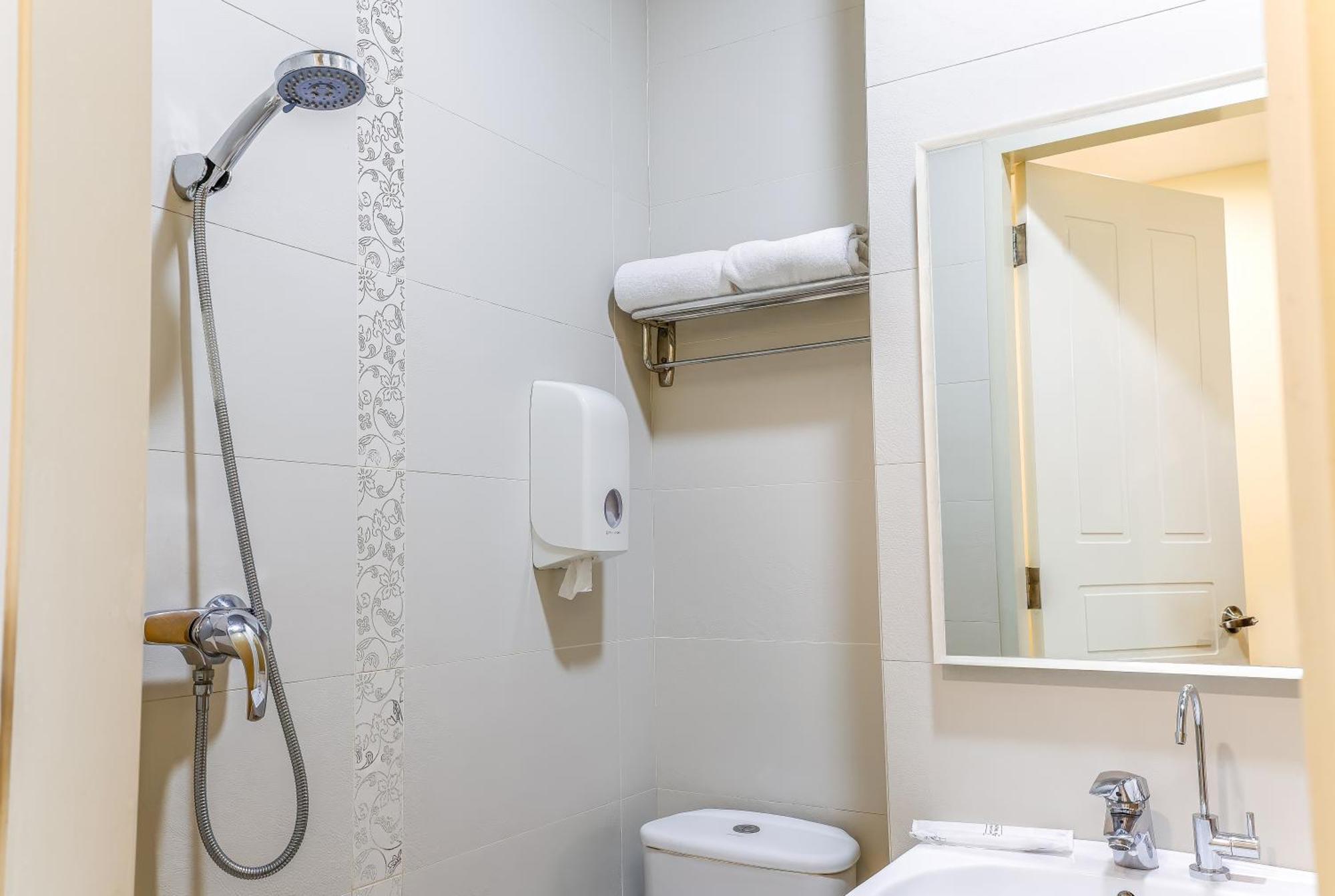 81 Dickson Khách sạn
